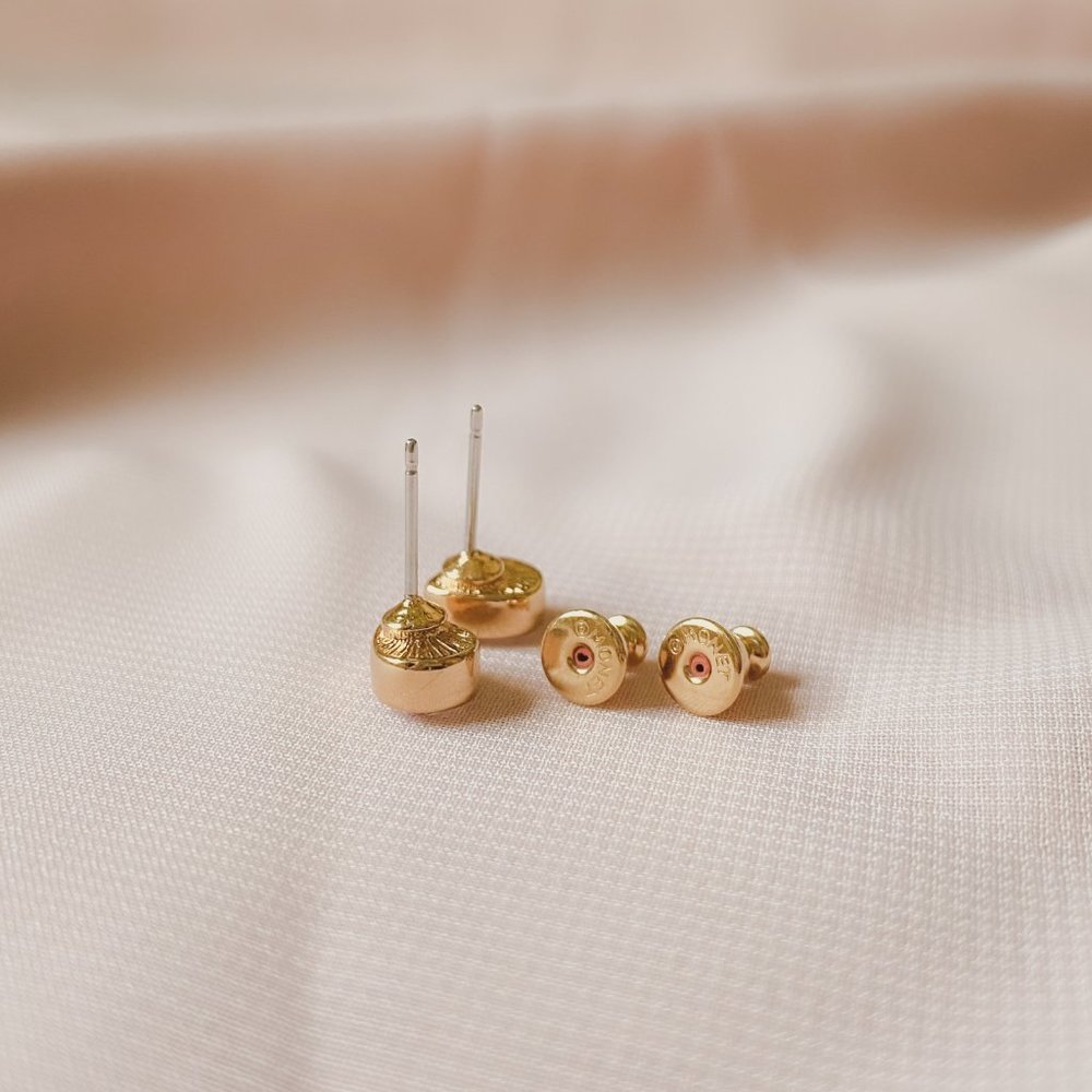 Vintage Monet Teardrop Pear Clear Rhinestone Crystal Minimal Gold Stud Earrings - Picture 3 of 5